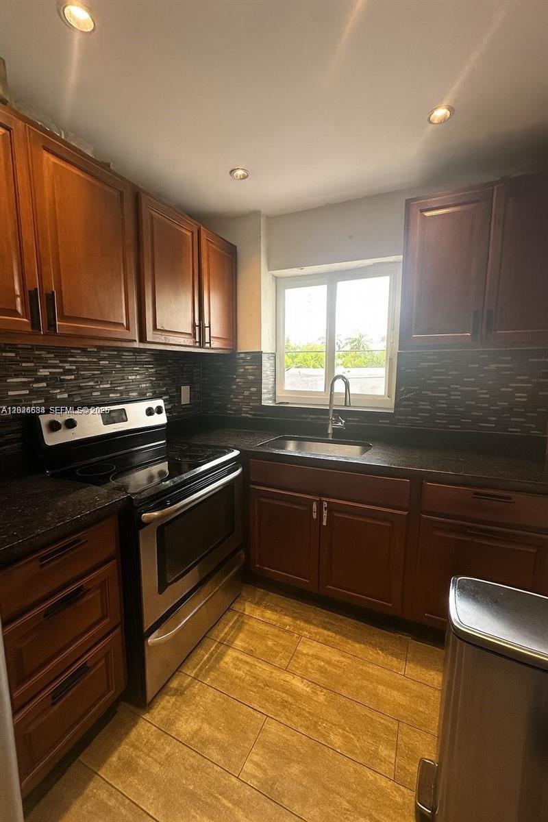 MERIDIAN PLAZA CONDO - Residential