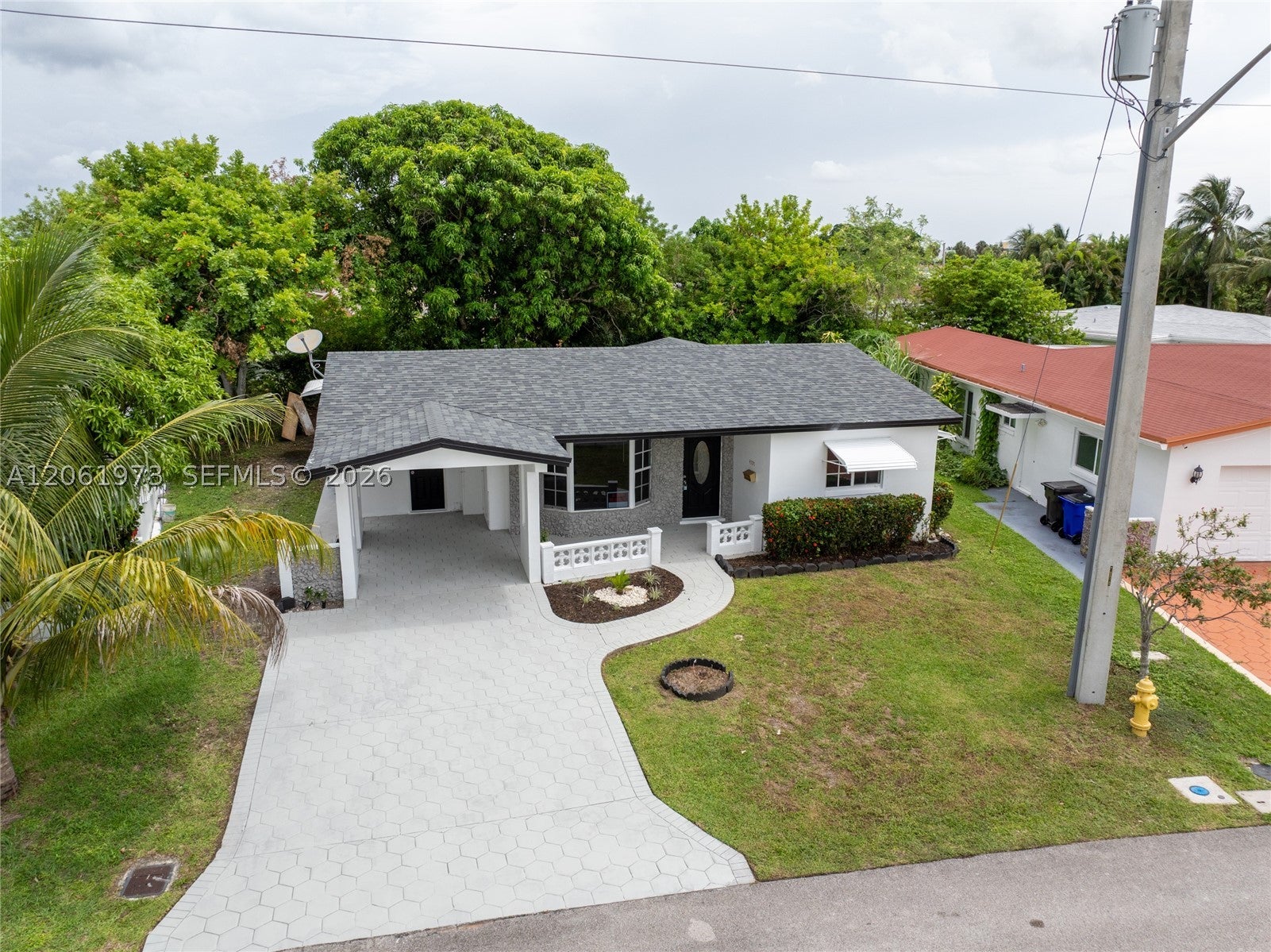 4595 NW 43rd Ct, Lauderdale Lakes FL 33319