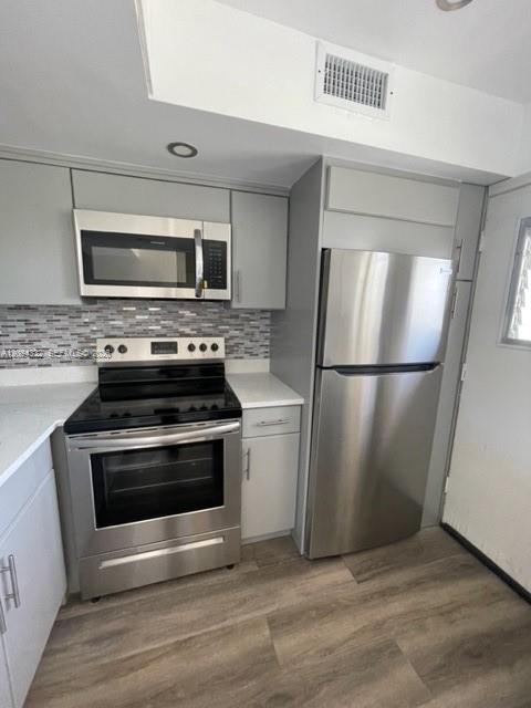 BISC LAKE GARDENS NO 2 BL - Residential Lease