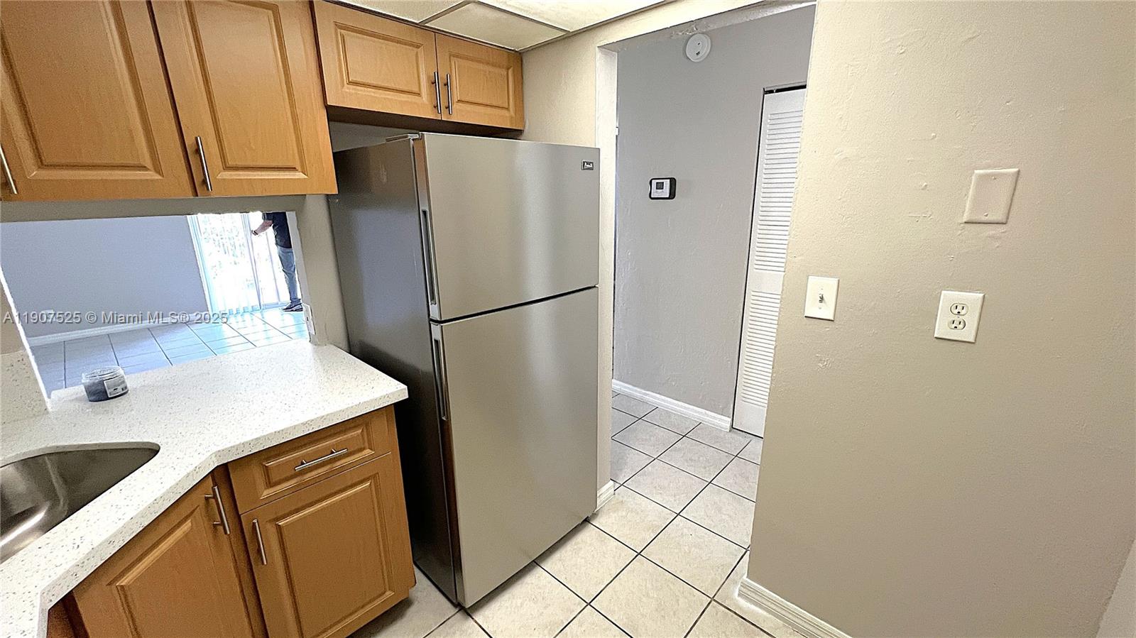 YOLANDA VILLAS CONDO - Residential Lease