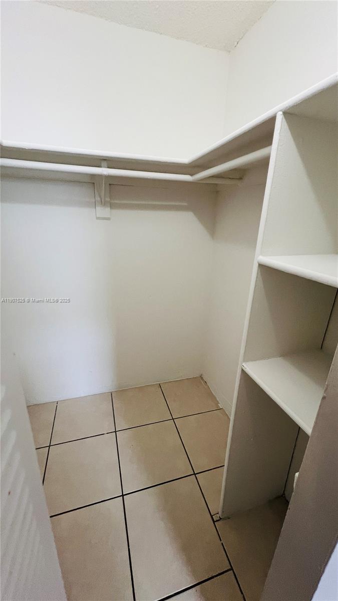 YOLANDA VILLAS CONDO - Residential Lease