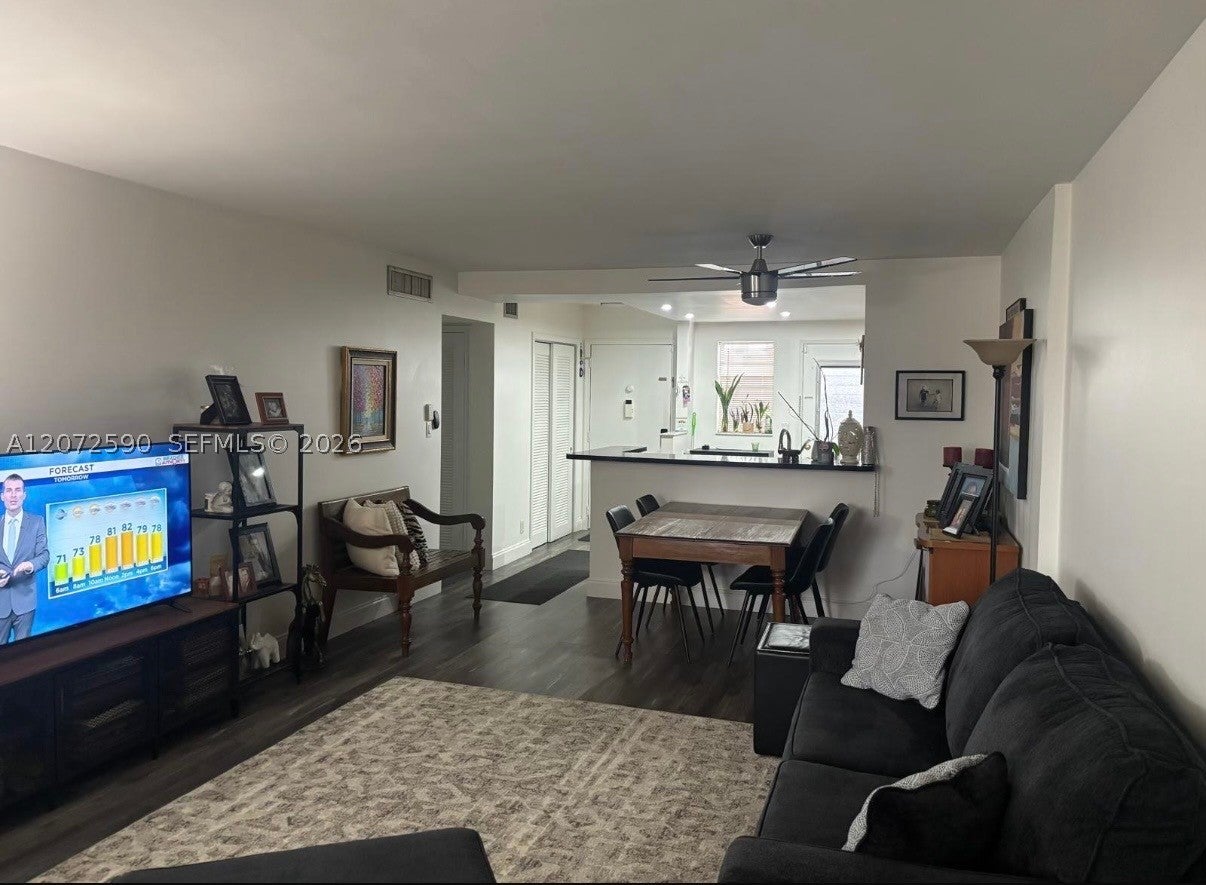 500 NE 12th Ave 704, Hallandale Beach FL 33009