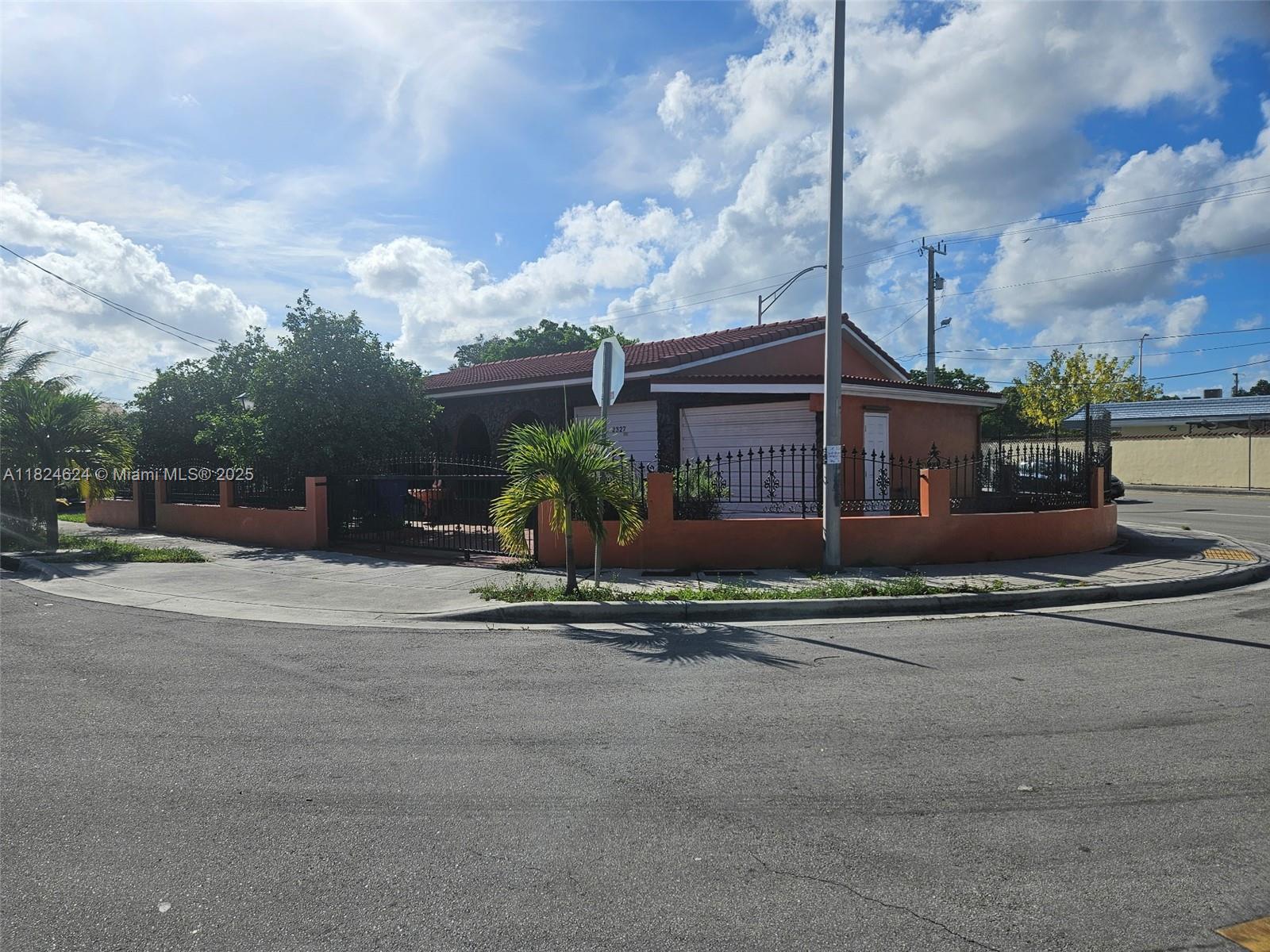 Great Location. Attention, a great opportunity for special zoning, a single-family home with huge rooms and endless possibilities, offered with an extra. NO HOA. The roof is ten years old, and the floors are tiled throughout. Enjoy mornings and afternoons from the privacy of a covered porch, overlooking the front yard with multiple fruit trees, with a convenient wrought-iron gate, creating a cozy and charming atmosphere full of comfort. Do not miss it! Easy to​​‌​​​​‌​‌​​​‌‌​​​‌‌‌​​‌​​‌‌​​​​ show!