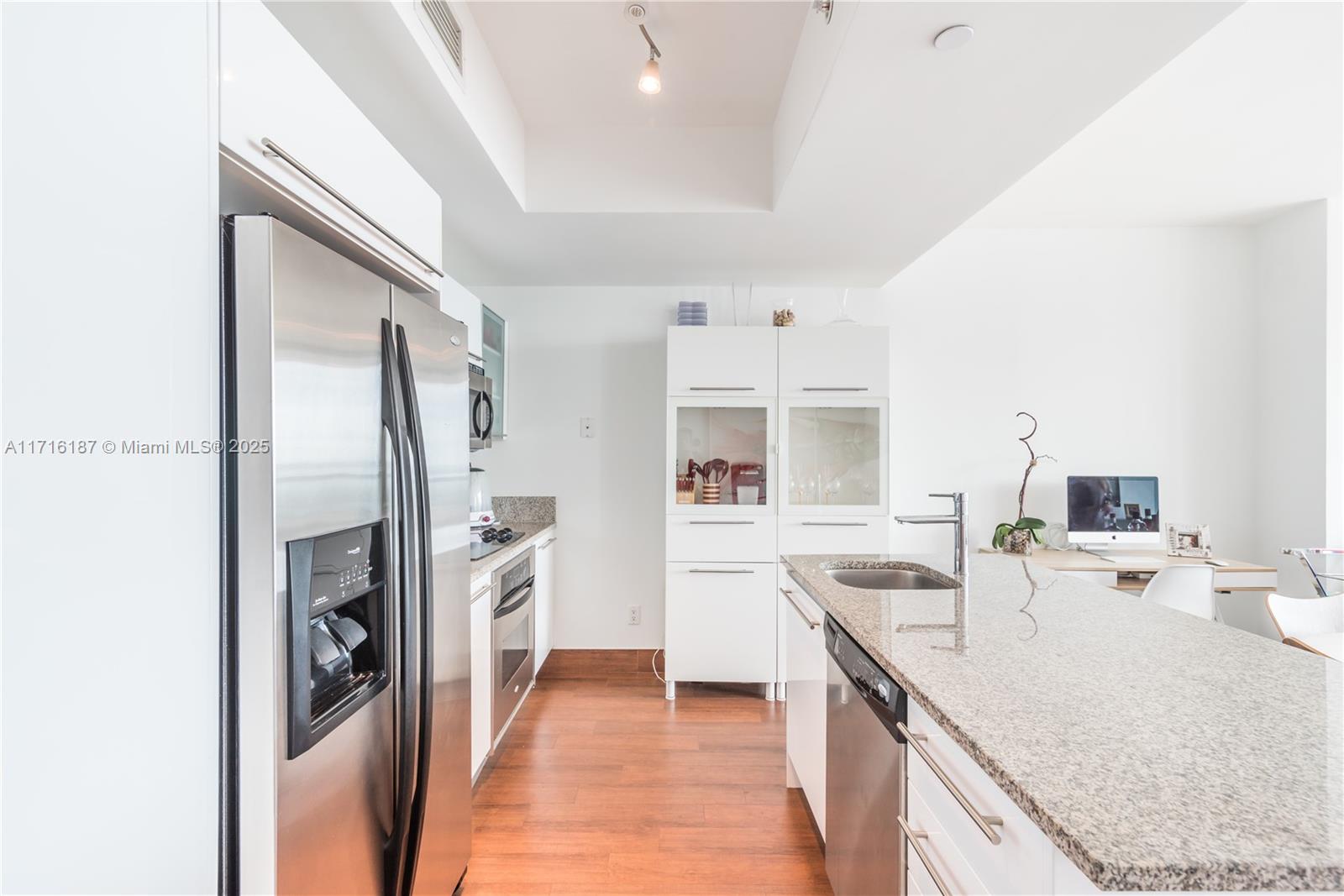 MARINABLUE CONDO - Residential