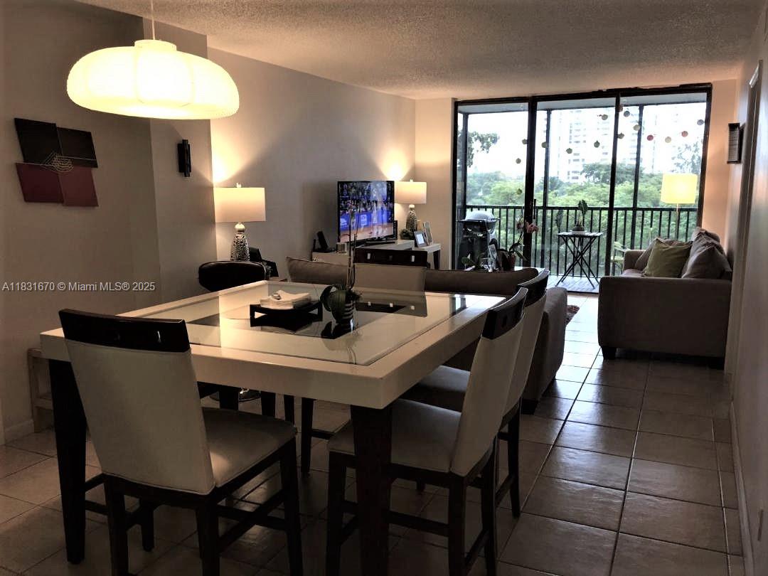 3475 N Country Club Dr 507