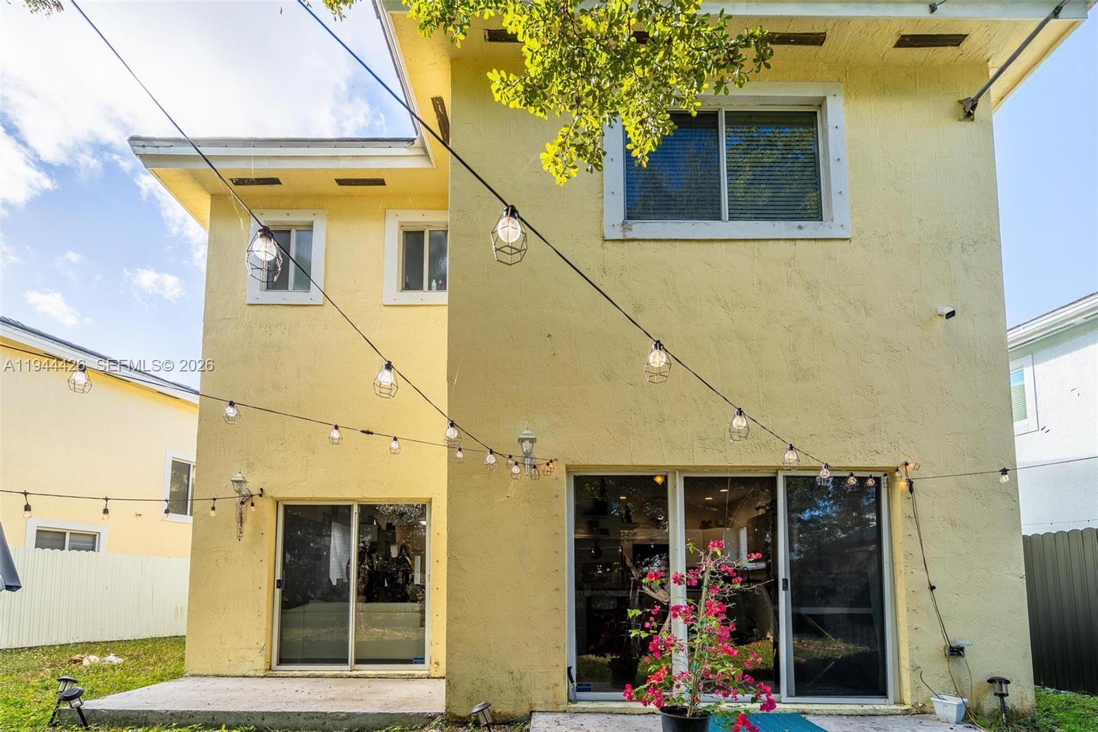 EMILIOS PLACE AT OASIS - Residential