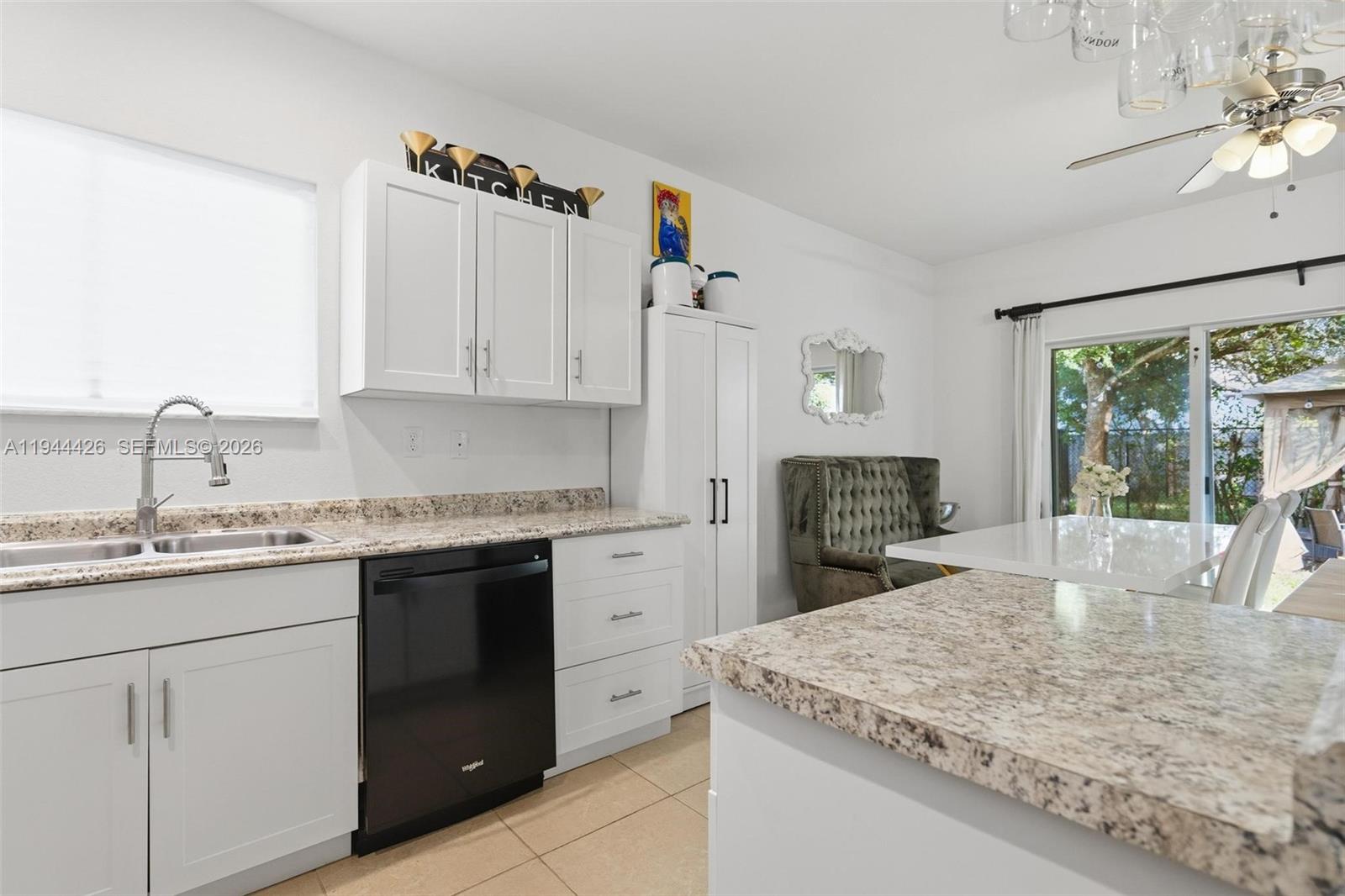 EMILIOS PLACE AT OASIS - Residential