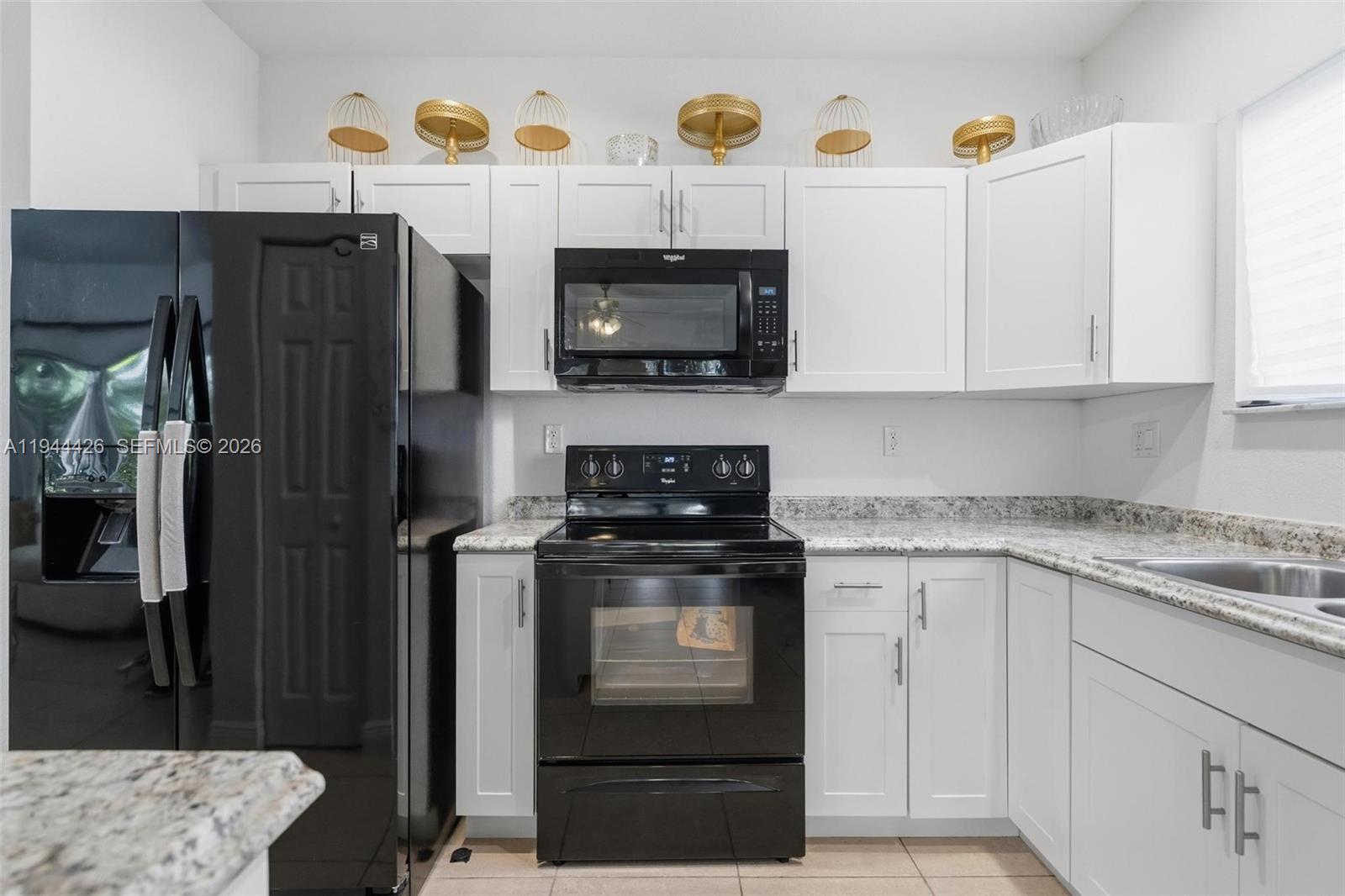 EMILIOS PLACE AT OASIS - Residential