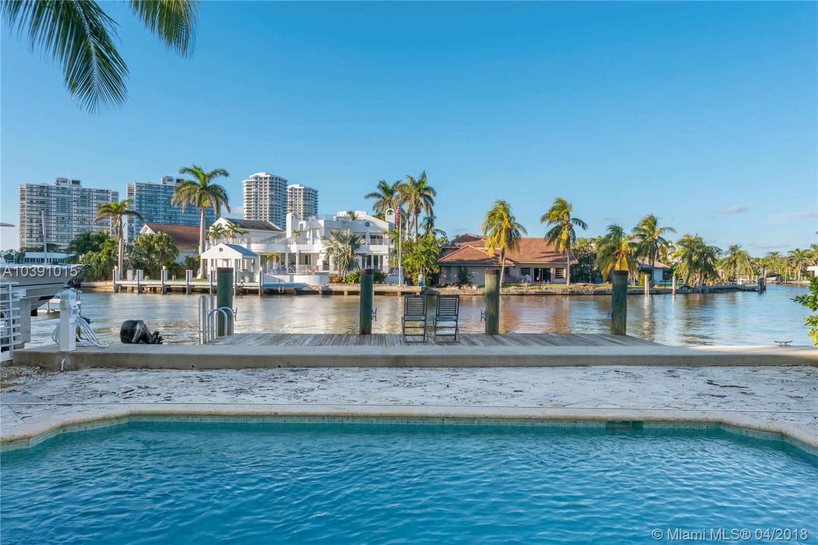 GOLDEN BEACH SEC E - Residential