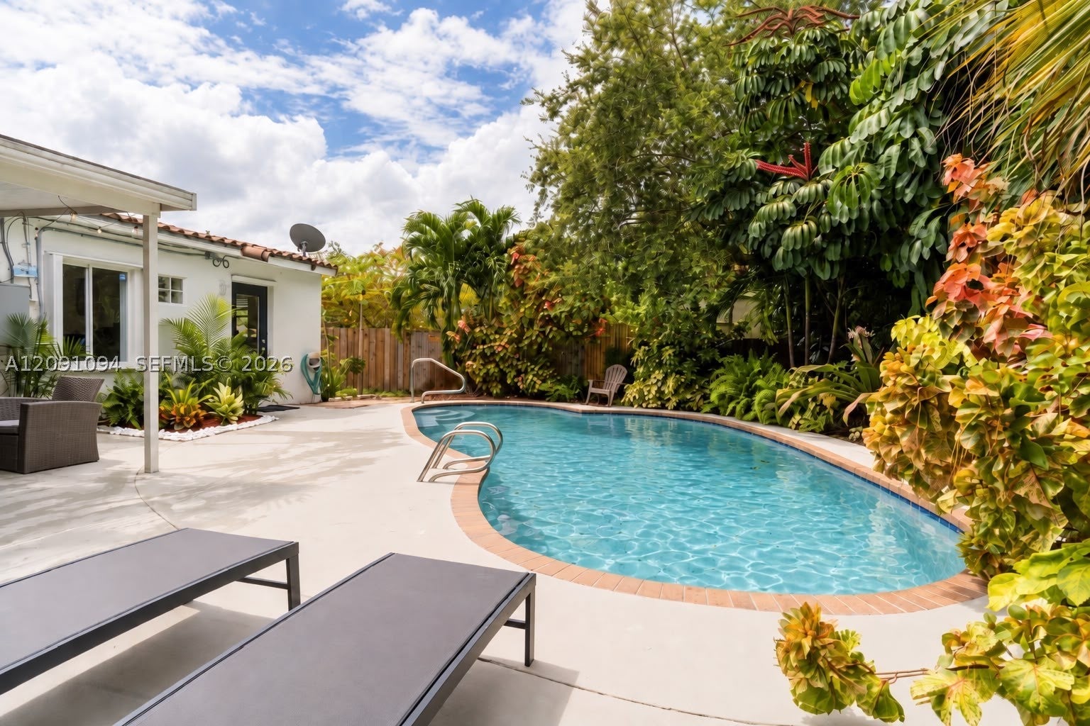 1705 SW 13th Ct