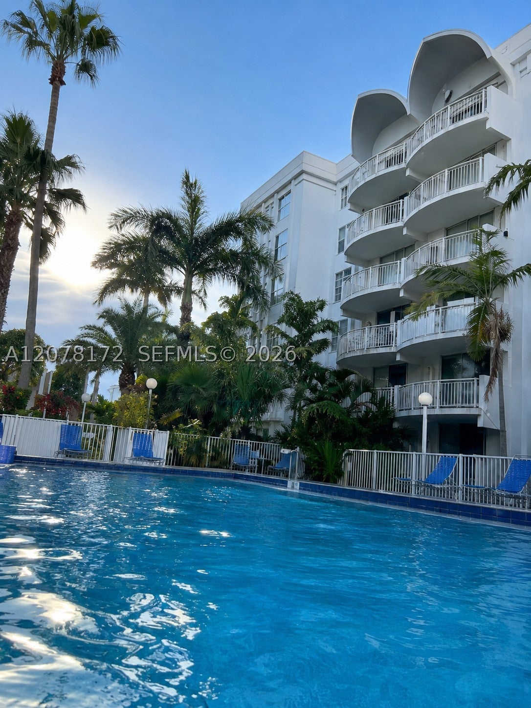 488 NW 165th St Rd B112, Miami FL 33169