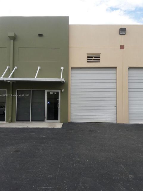 10601 NW 122nd St 05 Medley FL 33178