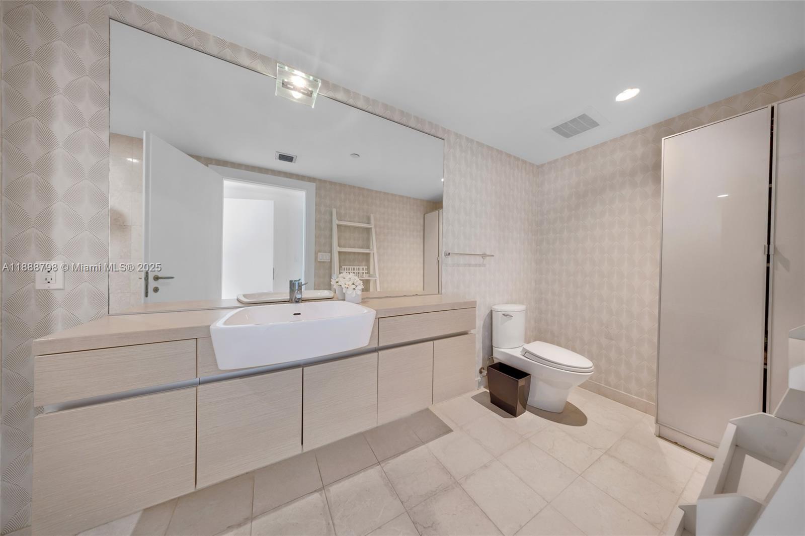 EPIC WEST CONDO - Residential Lease