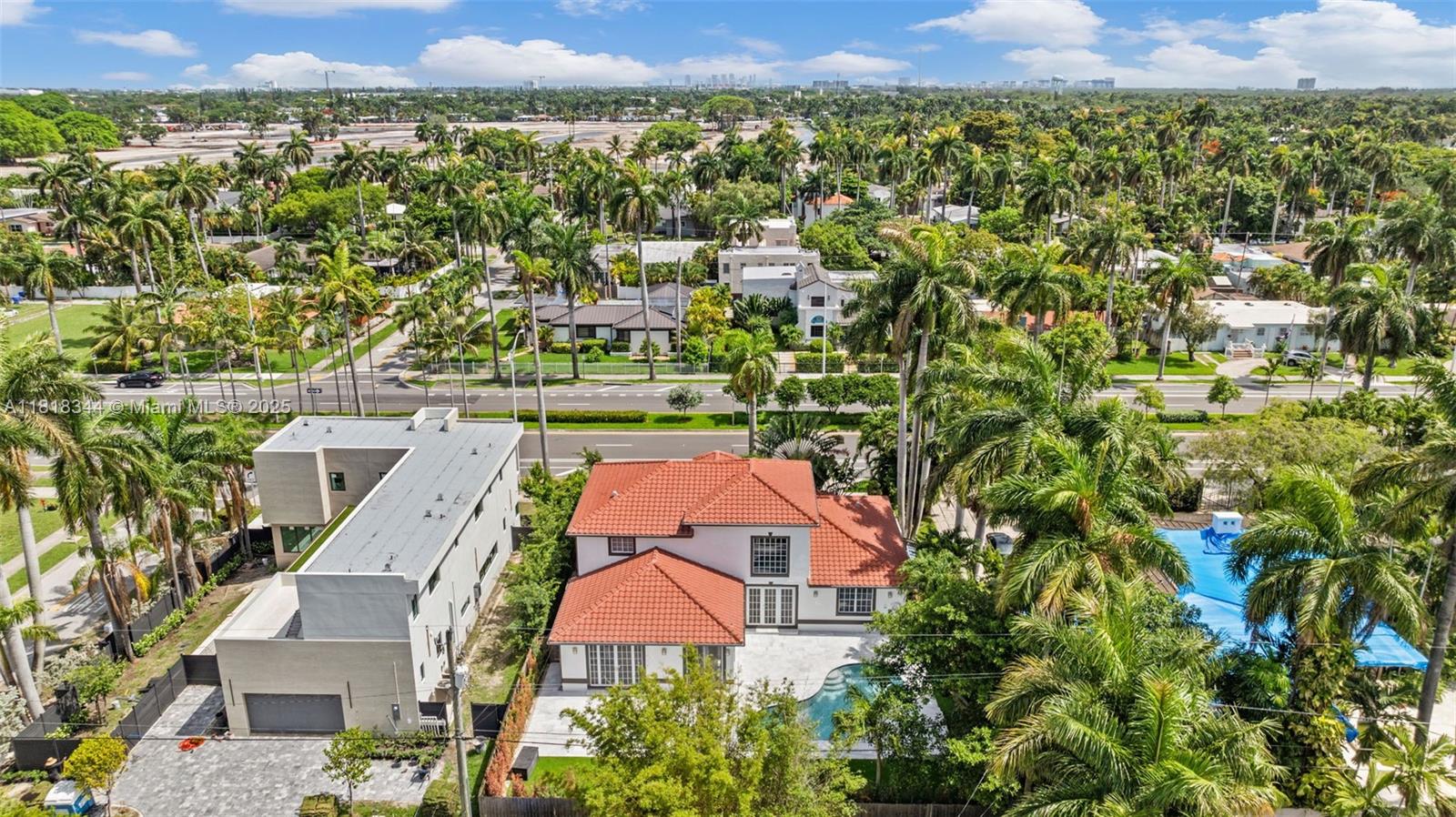 HOLLYWOOD LAKES SECTION - Residential