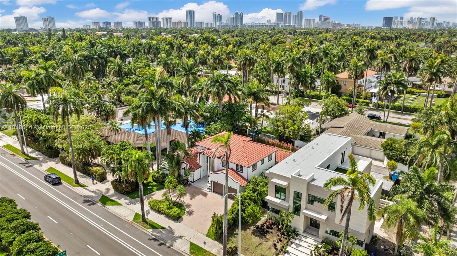 HOLLYWOOD LAKES SECTION - Residential