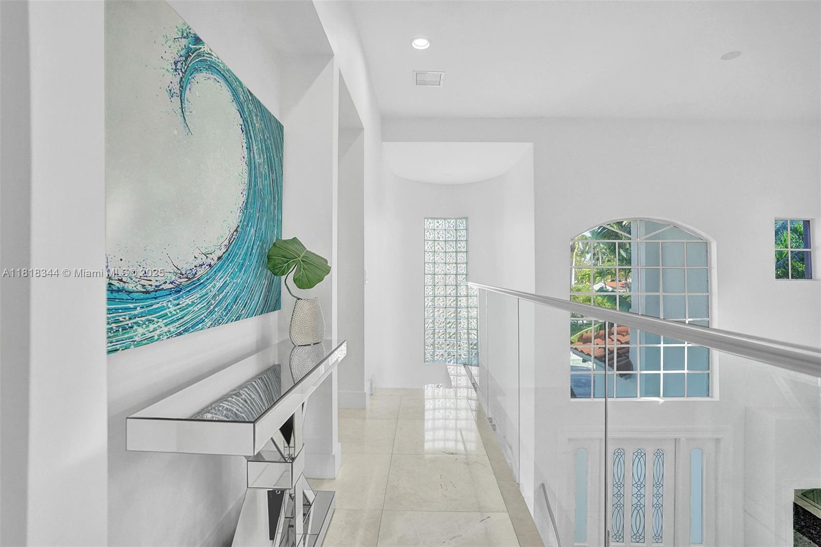 HOLLYWOOD LAKES SECTION - Residential