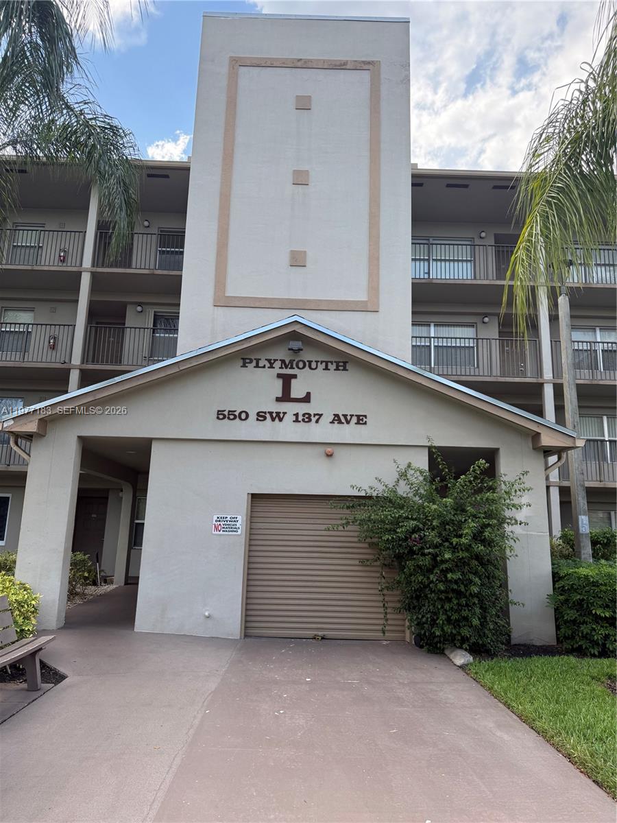 PLYMOUTH AT CENTURY VILLA - Residential Lease