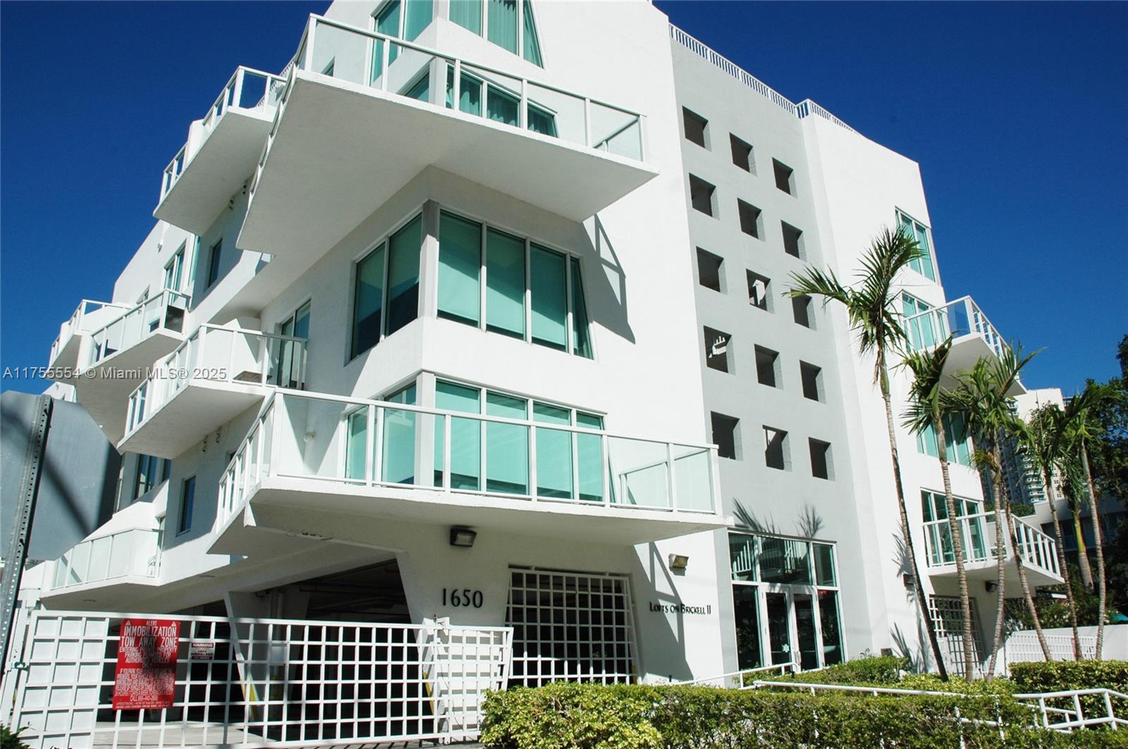 Rental Property at 1650 Brickell Ave 110, Miami, Broward County, Florida - Bedrooms: 1 
Bathrooms: 2  - $2,870 MO.