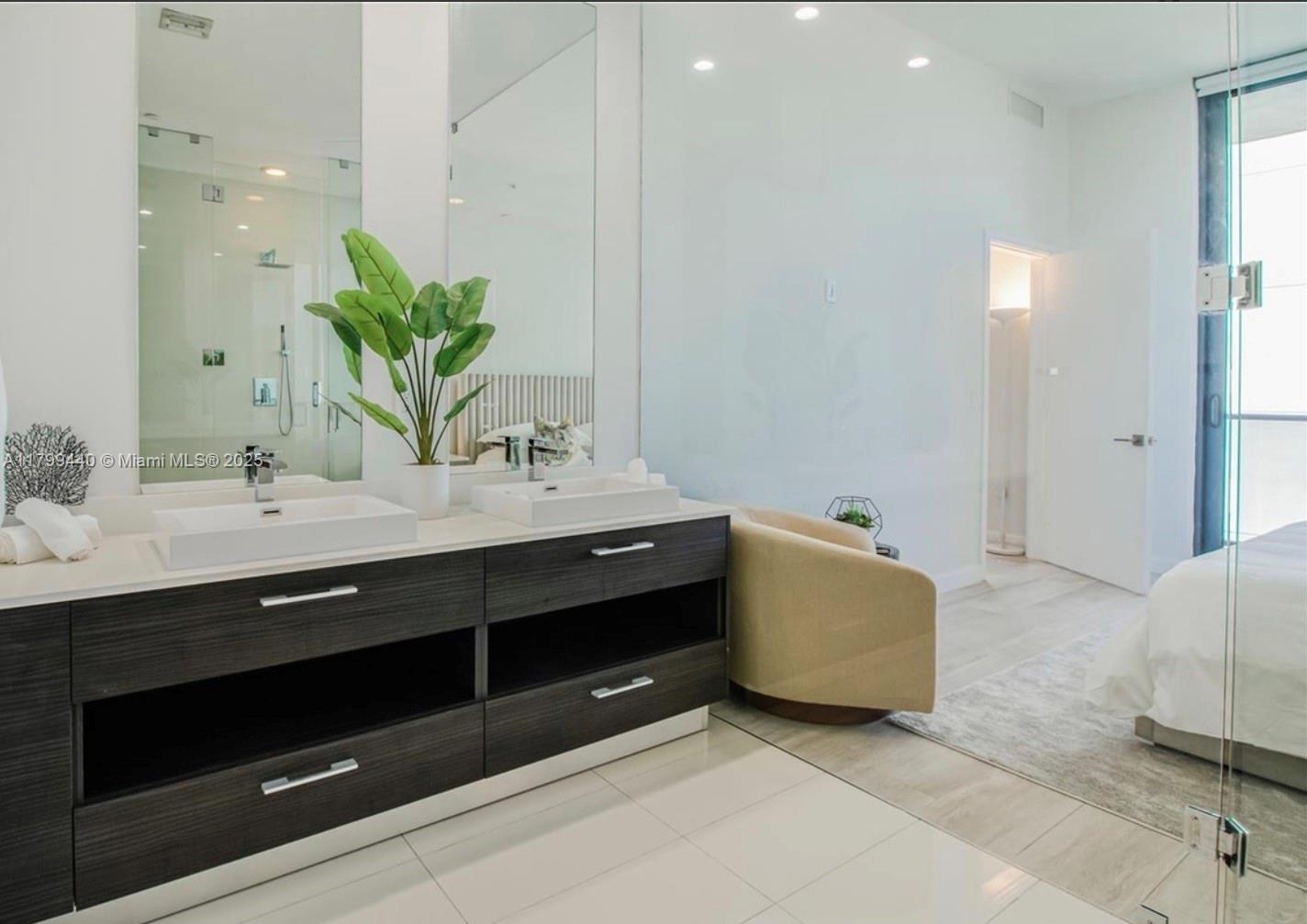55 SW 9th St 4409