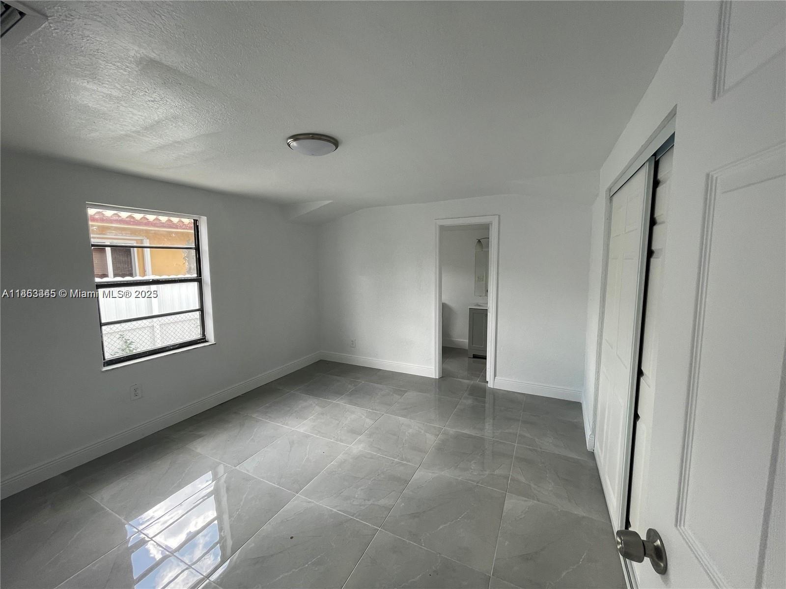 HIALEAH 14 ADDN - Residential