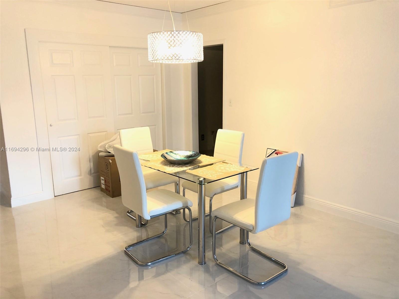 TIDES ON HOLLYWOOD BEACH - Residential