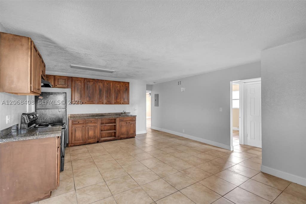 Photo of 624 SW 16th Ave #C, Fort Lauderdale, FL 33312 (MLS # A12068408)