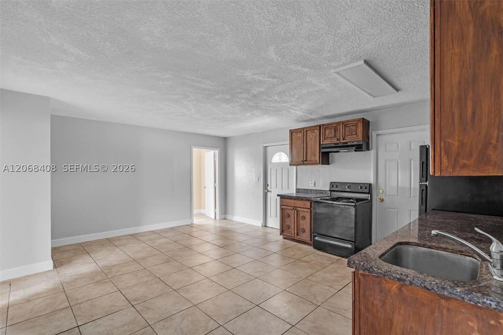 Photo of 624 SW 16th Ave #C, Fort Lauderdale, FL 33312 (MLS # A12068408)