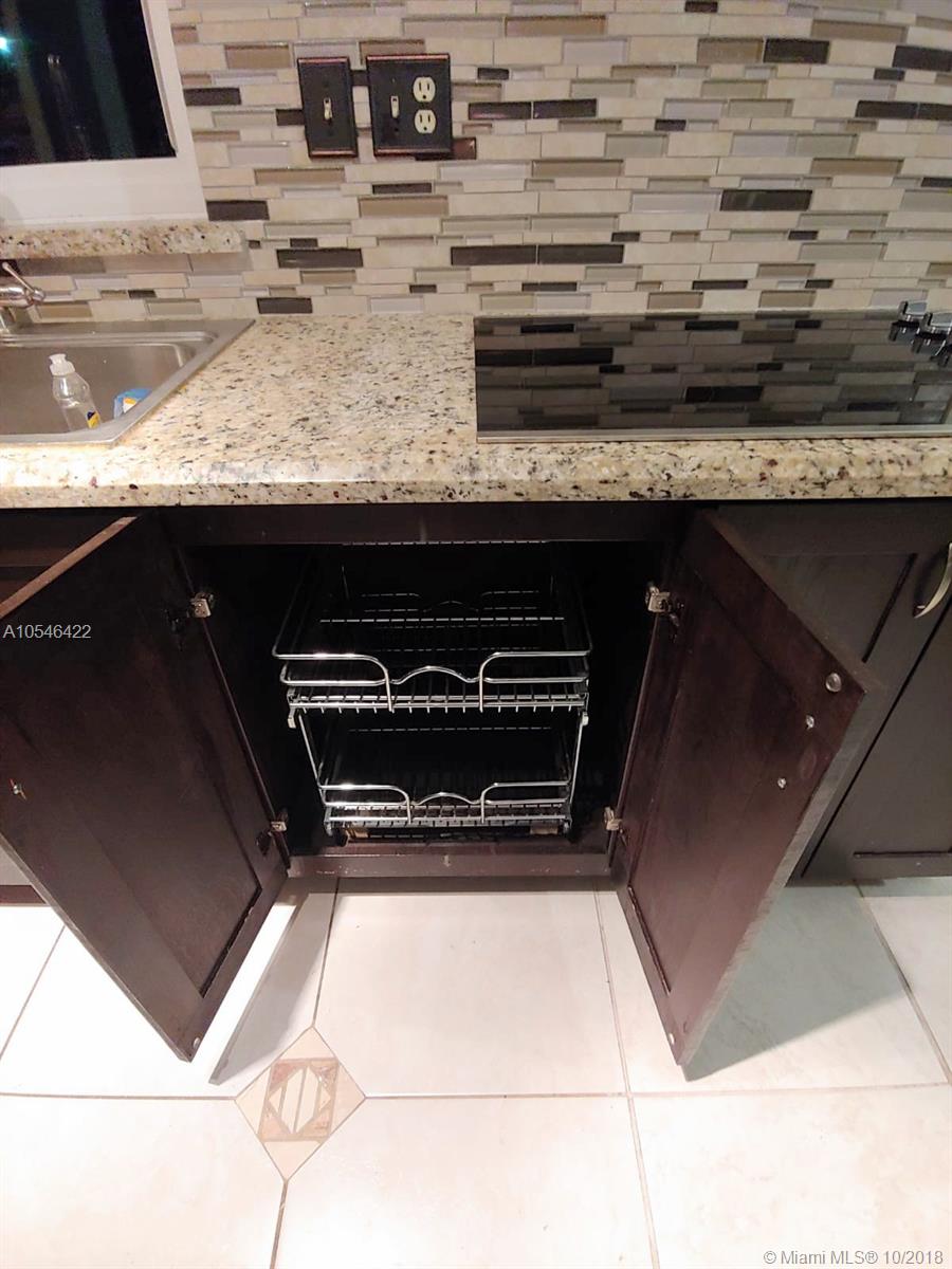 LAKES OF AVALON SEC 2 - Residential