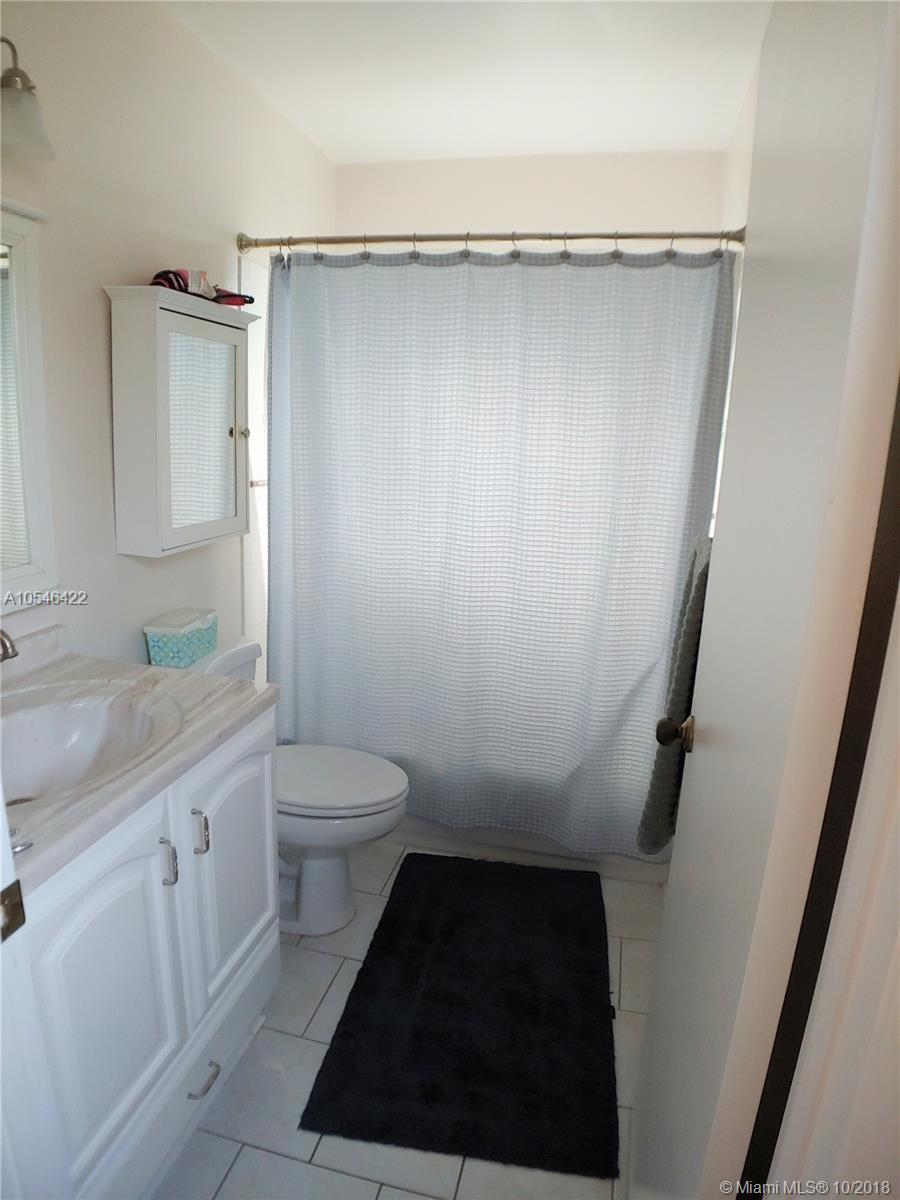 LAKES OF AVALON SEC 2 - Residential