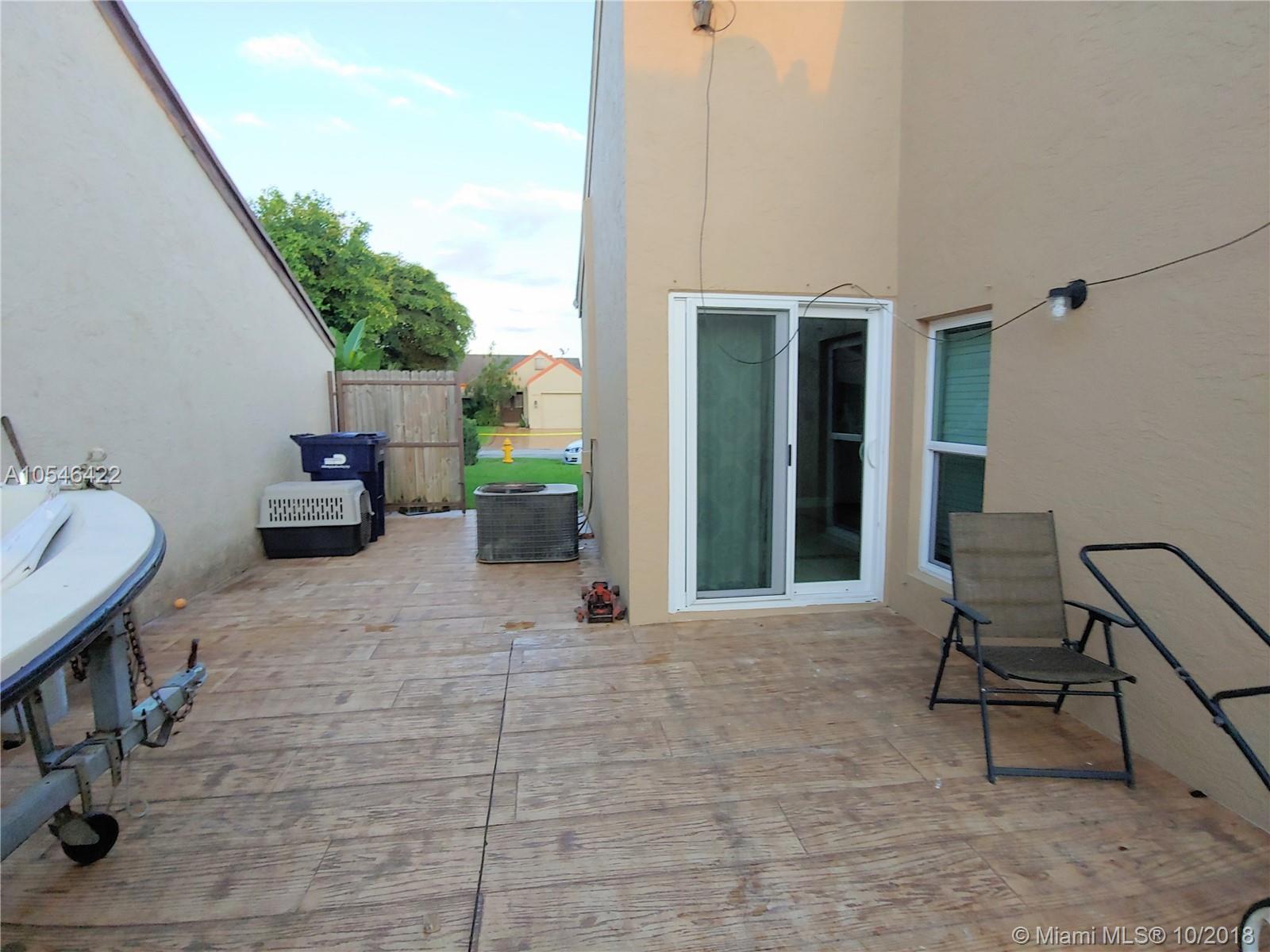 LAKES OF AVALON SEC 2 - Residential