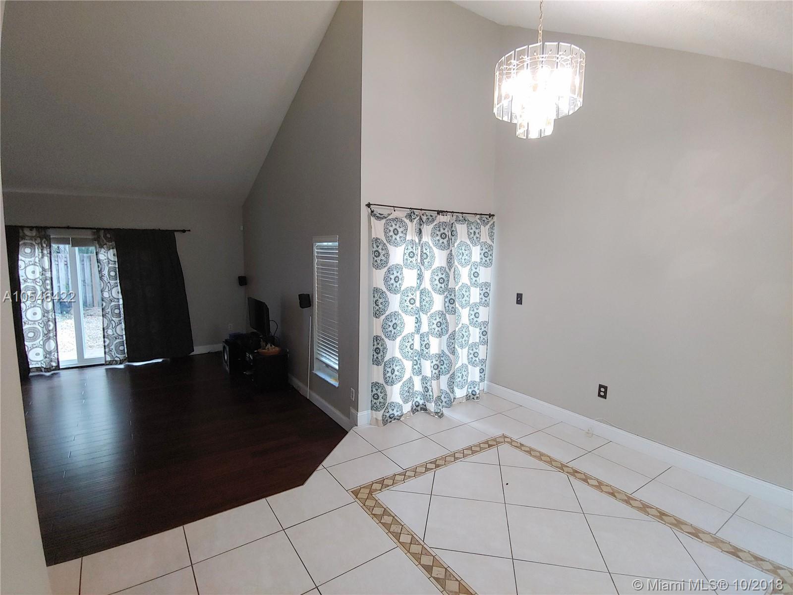 LAKES OF AVALON SEC 2 - Residential