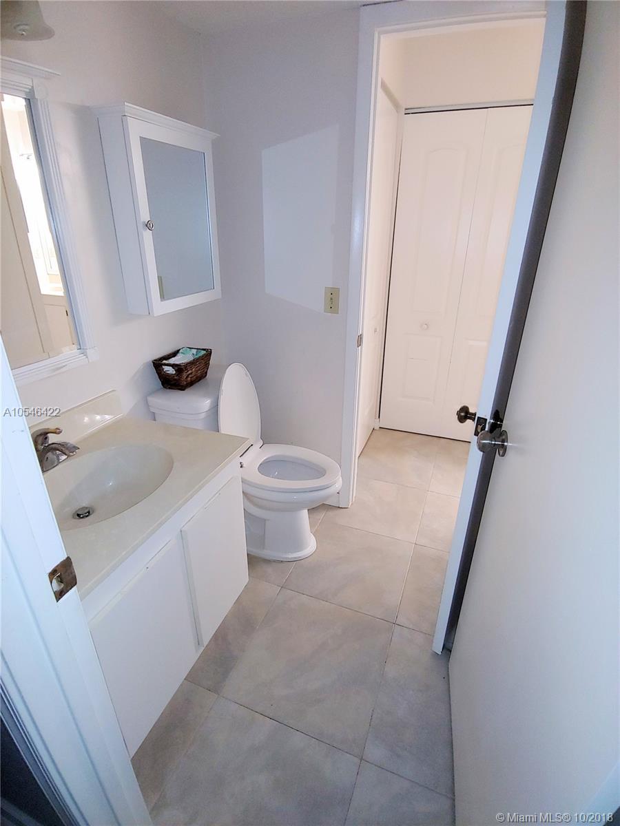 LAKES OF AVALON SEC 2 - Residential