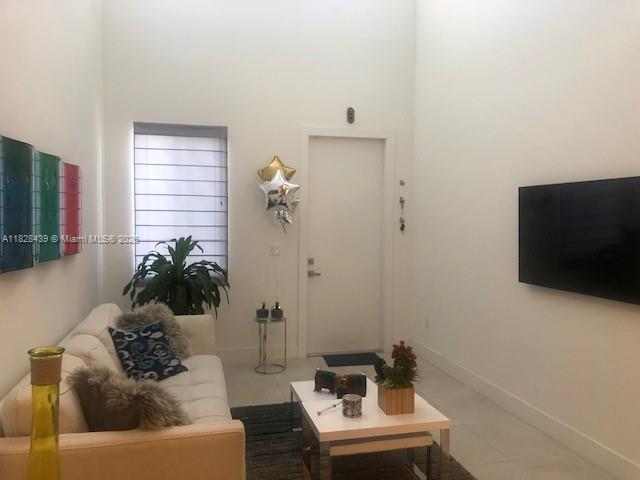 10242 NW 72nd St 10242