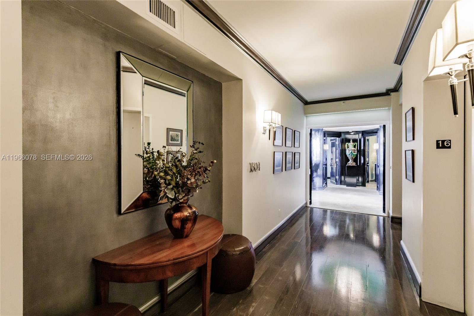 300 S Pointe Dr 1604