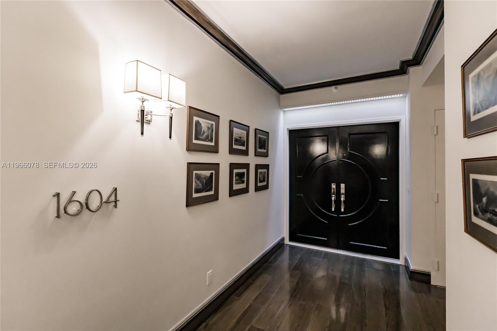 300 S Pointe Dr 1604