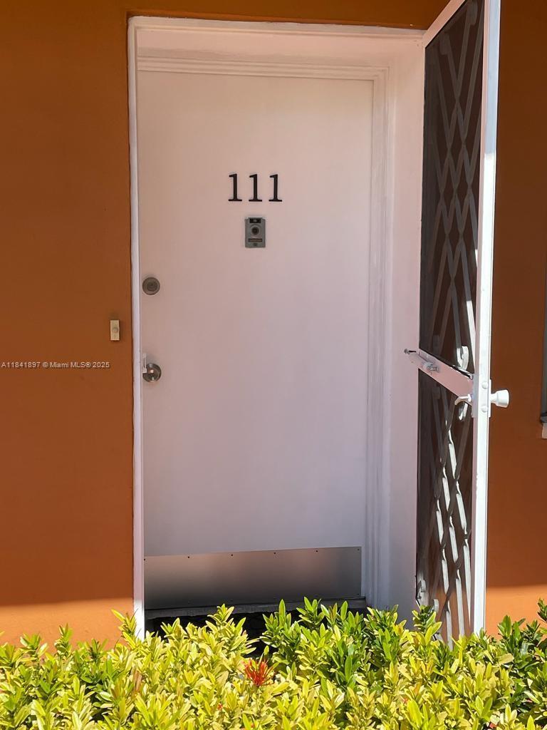 1591 NE Miami Gardens Dr 111