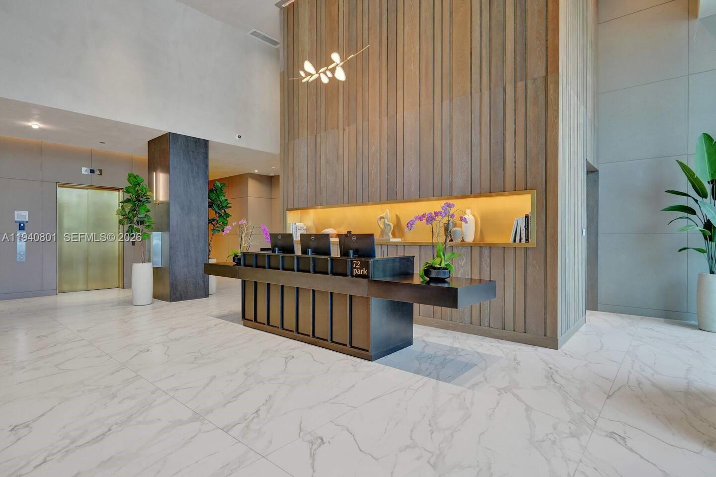 72 PARK - Residential