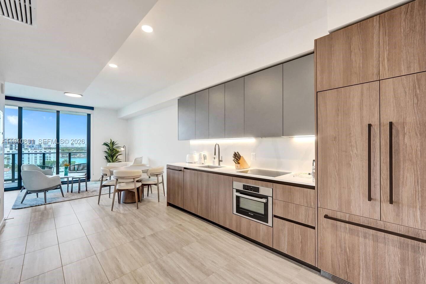 72 PARK - Residential