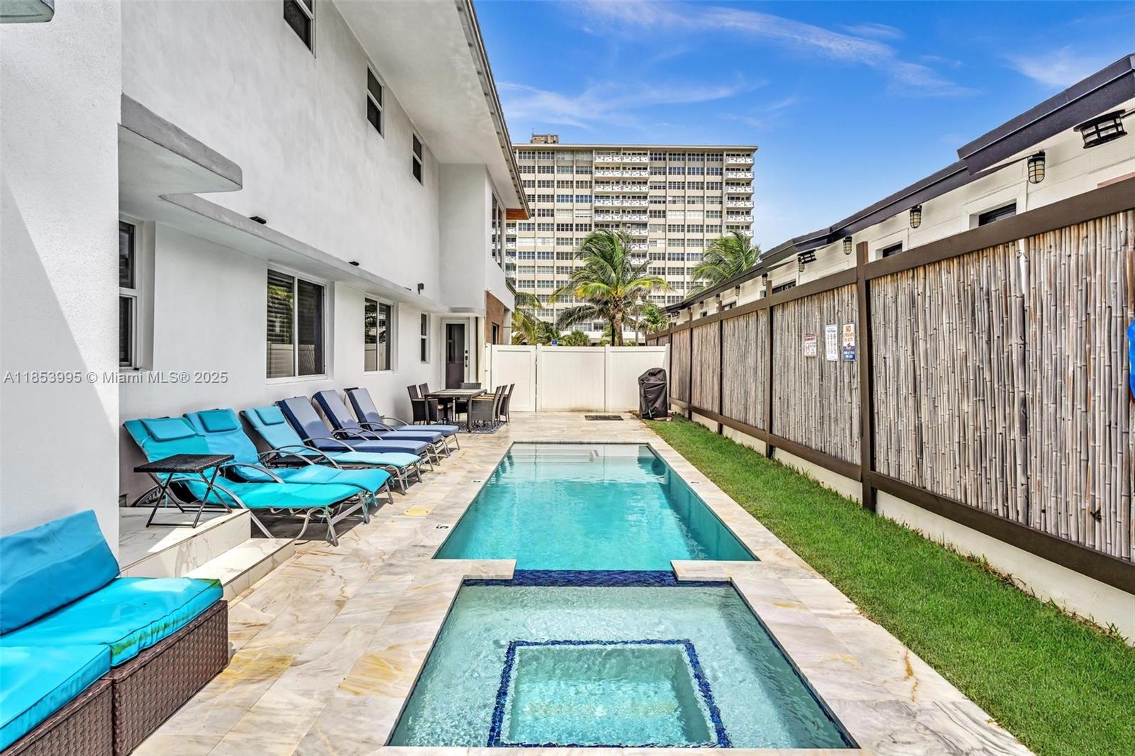 HOLLYWOOD BEACH SECOND AD - Residential