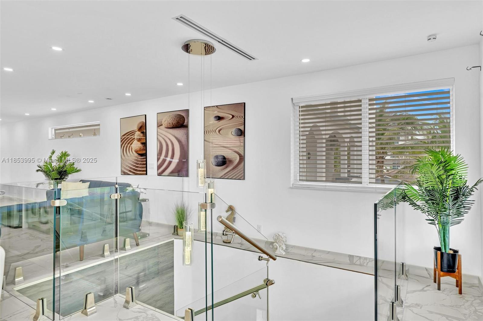 HOLLYWOOD BEACH SECOND AD - Residential