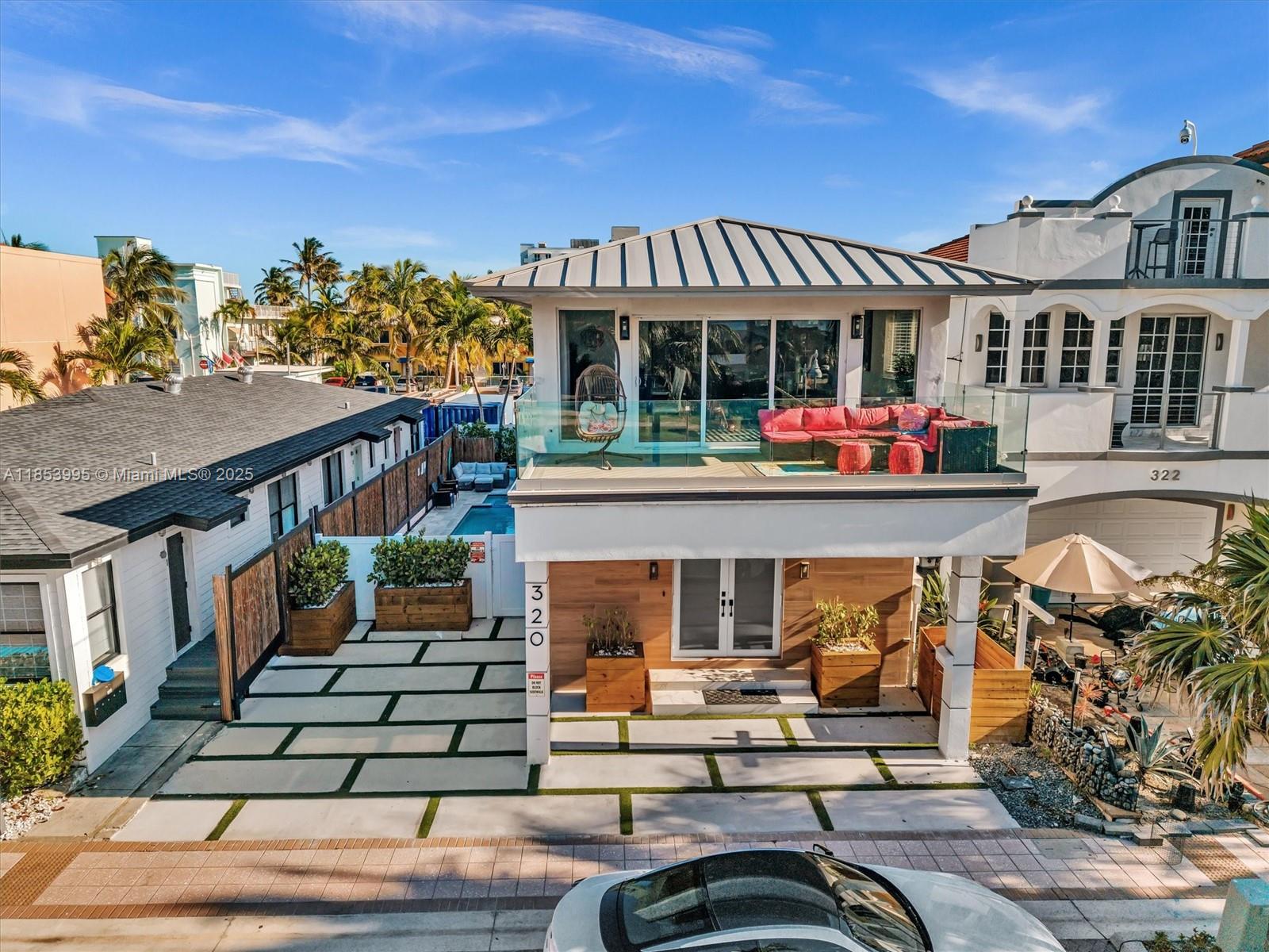 HOLLYWOOD BEACH SECOND AD - Residential