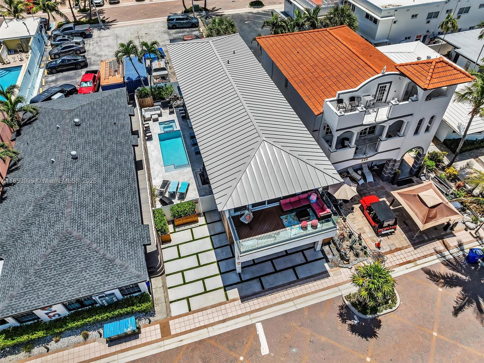 HOLLYWOOD BEACH SECOND AD - Residential