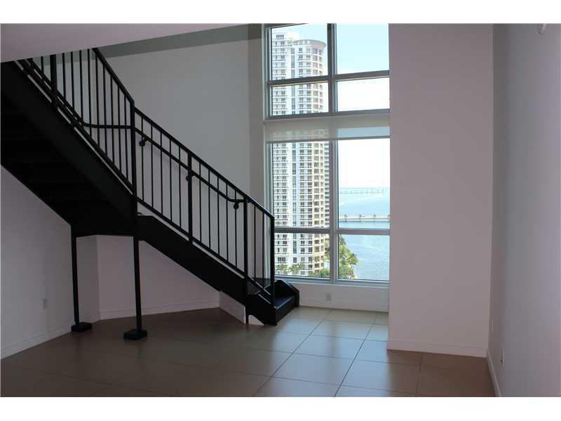 MET 1 CONDO - Residential Lease