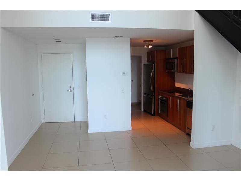MET 1 CONDO - Residential Lease