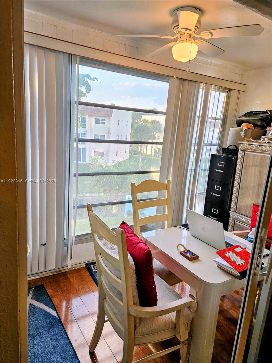 SUNRISE LAKES 64 CONDO - Residential