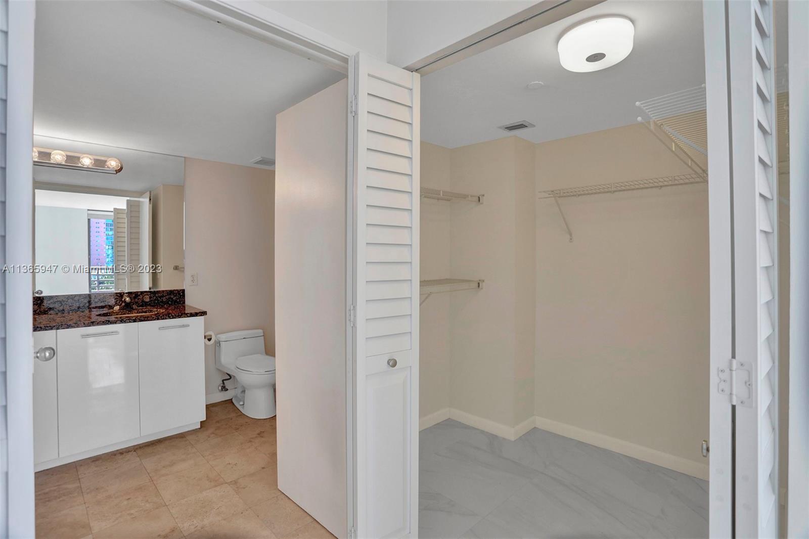 PARC CENTRAL AVENTURA SOU - Residential Lease