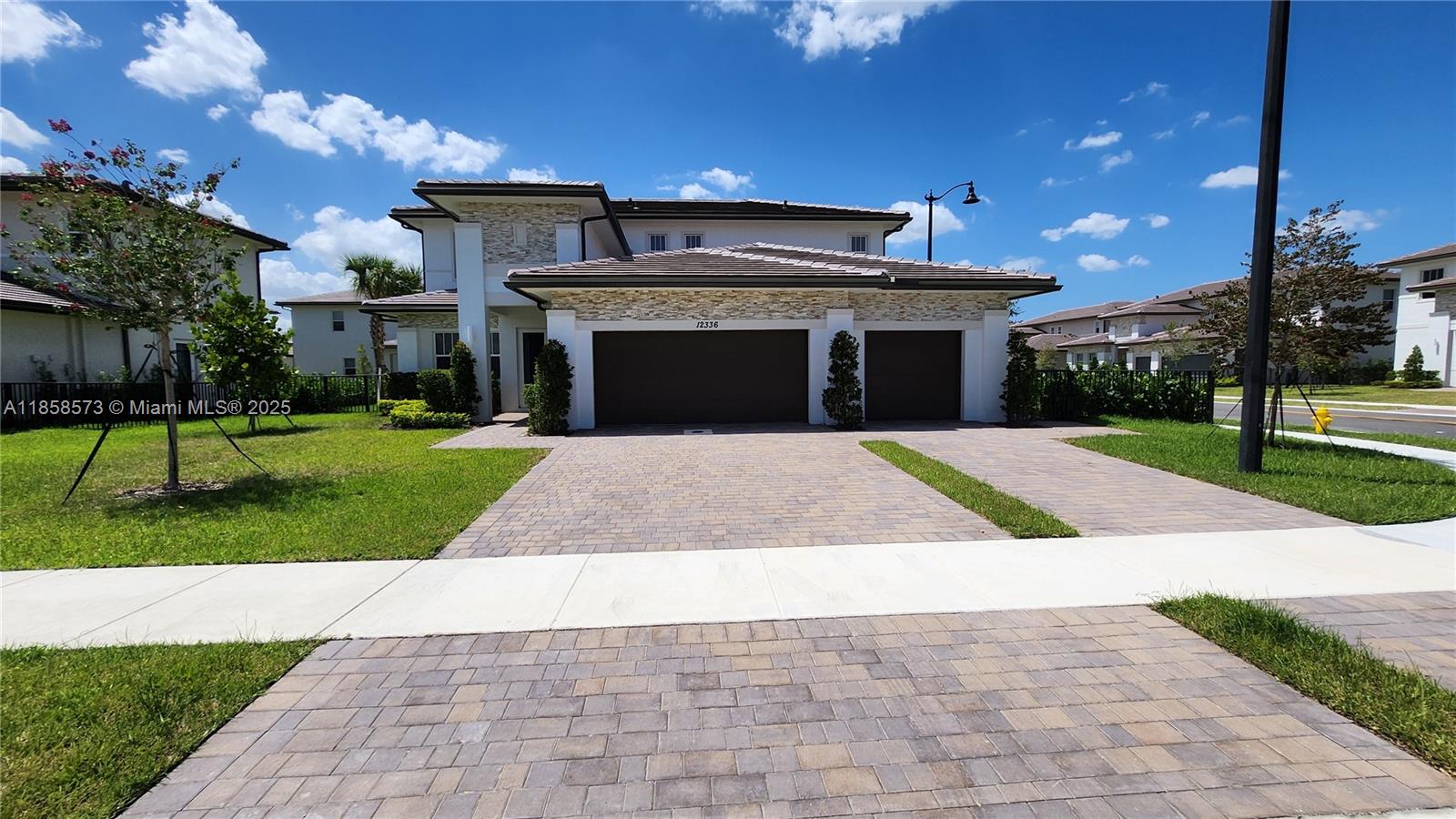 Make yourself at home in this brand new 2024 property. 5 bedrooms and 4.5 bathrooms in the gated Crescent Ridge community. The Next Gen suite adds versatility, whether for family or guests. Conveniently located between Flamingo and Griffin Road with quick access to I-75, this home blends style and functionality. Modern vinyl flooring complements both first and second floorl. The kitchen is both stylish and practical, featuring premium finishes and a large island. The garage includes sleek flake epoxy flooring. Don’t miss this opportunity, schedule a tour today!