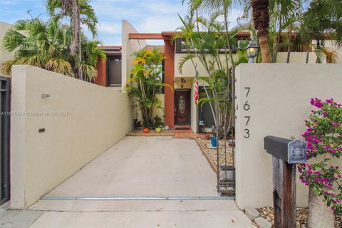7673 SW 103rd Pl Miami FL 33173