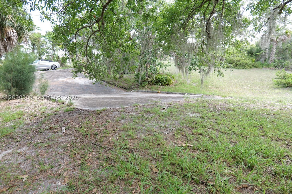 Photo of 9701 SE Water St, Hobe Sound, FL 33455 (MLS # A12090389)