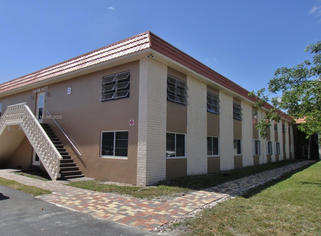 MANOR GROVE VILLAGE ONE I - Residential Lease